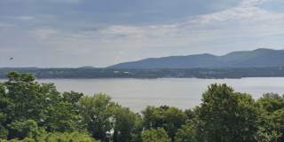 4 Bedroom 2 Bathroom House with Stunning Hudson River Views Gallery 20