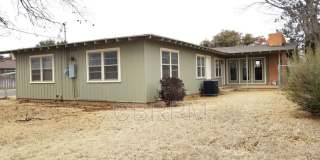 2219 33rd Gallery 21