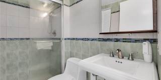 1351 NE Miami Gardens Dr Gallery 16