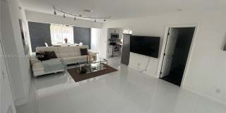 21230 NE 24th Ct Gallery 8