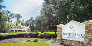 Luxury 4-bedroom - 4 bath with garage Gallery 34