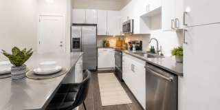 Society Westshore Apartments Gallery 10