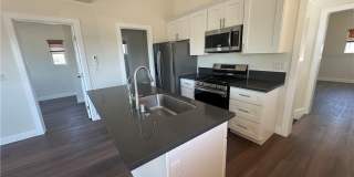 4125 W. 185th Street Gallery 7