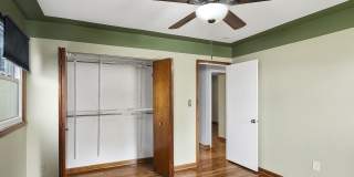 102 Roosevelt Road Gallery 13