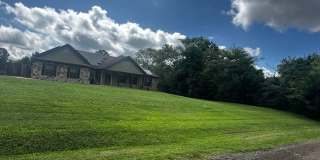 3 Bedroom Single Family Home in Lufkin/Hudson School District Gallery 1
