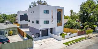 11522 Emelita Street Gallery 41
