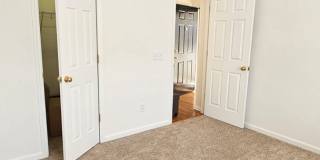 Room in 2 Bedroom Home at Chenille Dr Gallery 16
