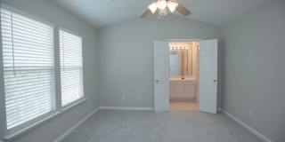2 Bedroom 2.5 Bath with Lake View in Morrisville, NC! Gallery 21