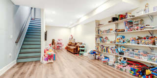 450 Wells Avenue Gallery 31