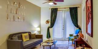 2902 Manor Road Gallery 7