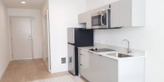 2037 Yale Gallery 12