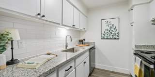Ardella on 28 Gallery 30