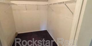 924 S Maple St -7 Gallery 3