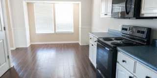 Five Bedroom Home with attached garage-Available Now!!!! Gallery 9