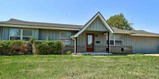 Nice 4 Bed 1.5 Baths Located near Tinker Diagonal Gallery 1