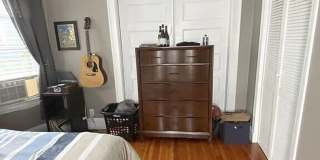 Goregous 3 bed in Allston Gallery 16