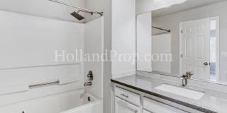 Beautiful 3-Level Hillsboro Townhouse in Quiet Cul-de-sac! Gallery 15