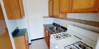 1440 E. 52nd Street Gallery 4