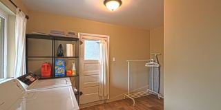 Beautifully Renovated Craftsman with Private Yard & Guest Suite in Prime Bankers Hill Gallery 30