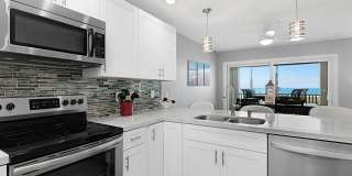 910 N Pacific St Gallery 8