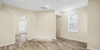 Downtown 2 bedroom Condo Gallery 8