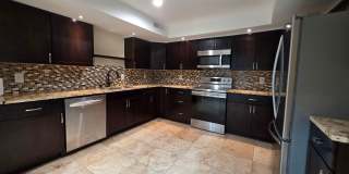 Spacious Townhome in The Trails Gallery 10