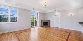 814 W Hubbard Street Gallery 4