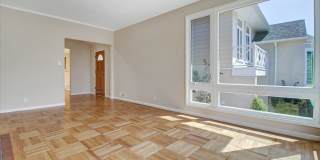 Spacious Westlake Home Gallery 11