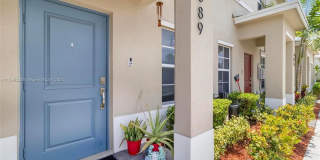 389 NE 5th Pl Gallery 1