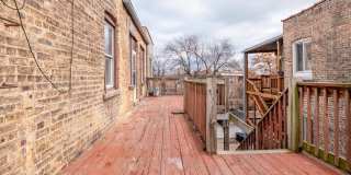 7377 North Damen Ave - J2 Gallery 21