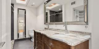 ALAMO HEIGHTS  |  TOWNHOME  |  REMODELED  |  HUGE TERRACE Gallery 37