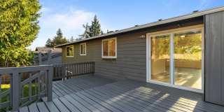 Cozy 4 bed house in Bothell Gallery 41