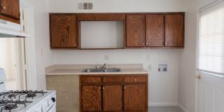 136 Hillview Avenue, Apt 1 Gallery 3