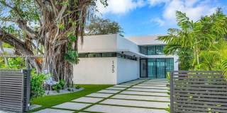 155 NW 51st St Gallery 21