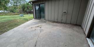 Spacious home in East Manhattan! Gallery 9