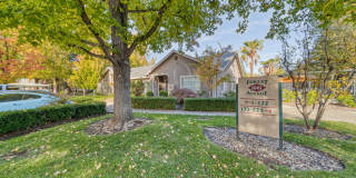 1661 Forest Avenue Apartments Gallery 1