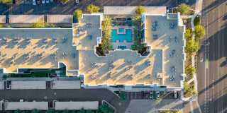 View 32 Apartments Gallery 72