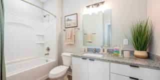 Club at Woodside Gallery 17