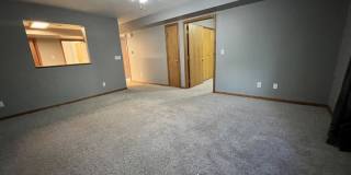 413 W Zeller Gallery 8