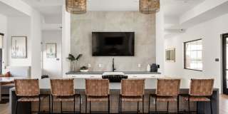 The Maddox Gallery 105