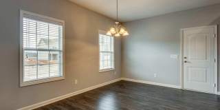 Fairview Station Charmer!  Perfectly comfortable 4/2.5 family home close to Westwood Elementary. Gallery 7