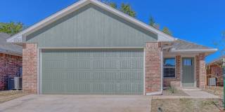 New Construction in Varenna Landing! Storm shelter and lawn care included! Gallery 1