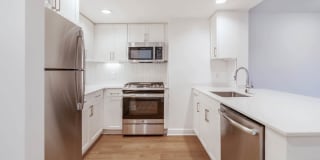 1800 Oak Apartments Gallery 35