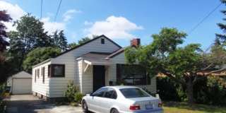 Charming Home in Seattle-Maple Leaf Area! Gallery 3