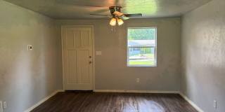 Nice size 2 bedroom for rent Gallery 8