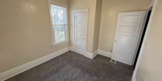 3 Bedroom, 1 Bathroom Single Family House Downtown Gallery 22