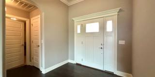 Gorgeous Home with Vaulted Ceilings and Large Fenced Yard! Spacious 3 Bedroom and 2 Bath Home! Gallery 8