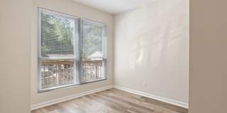 Close to UNC Campus —  Bedrooms Available in 2 or 4 Bedroom Unit Gallery 12