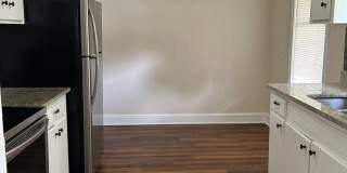 2 Bedroom House off of Rosewood Available Now Gallery 10