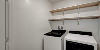 Upgraded 5 bedroom home in Cul-De-Sac!! Gallery 39